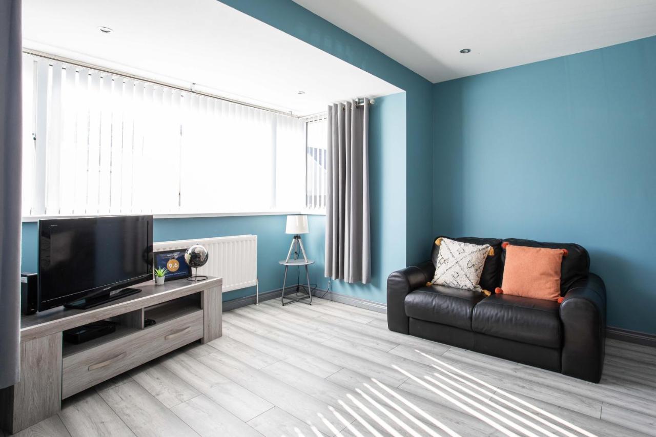 Fully Refurbished North Belfast Home Exteriör bild