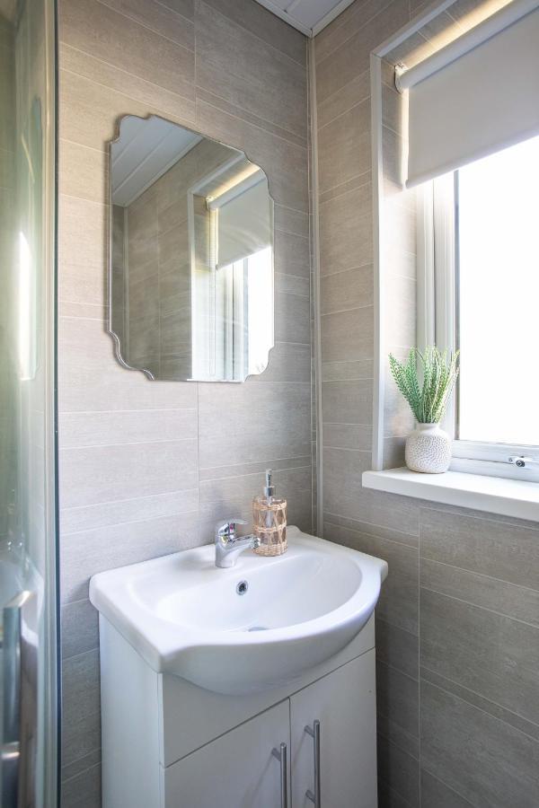 Fully Refurbished North Belfast Home Exteriör bild